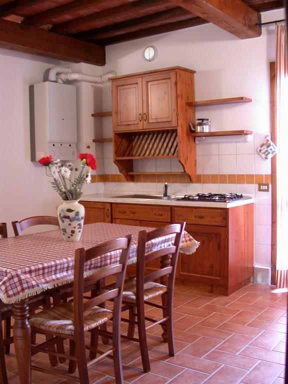 La Colombaina Volterra Room photo